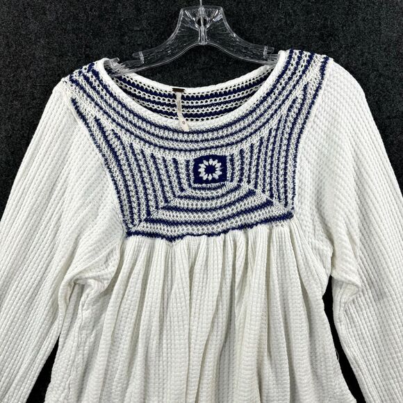 Free People Soul Mate Blouse Women's Extra Small White Blue Thermal Long Sleeve - Picture 3 of 8